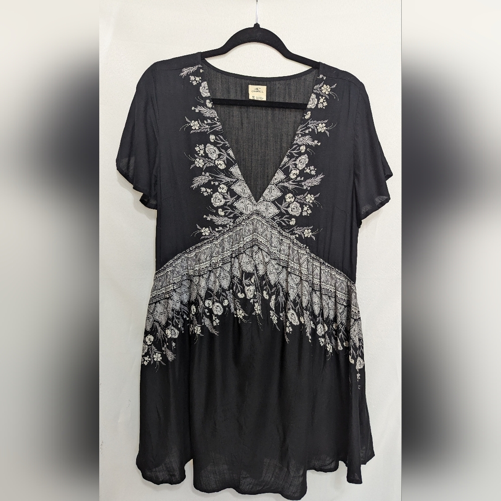 O'Neill Black and White Dress Size Medium